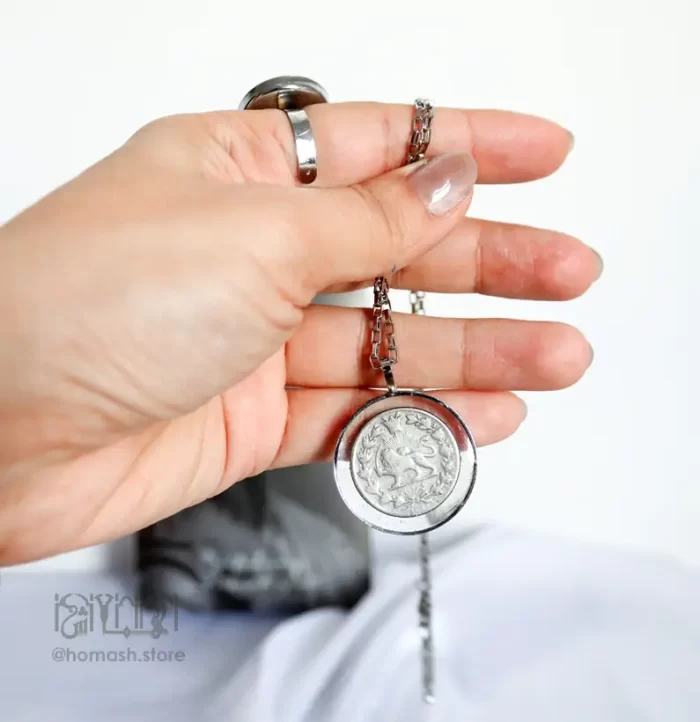 گردنبند رزین سکه نقره قاجار