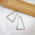 گوشواره طرح هندسی مثلث