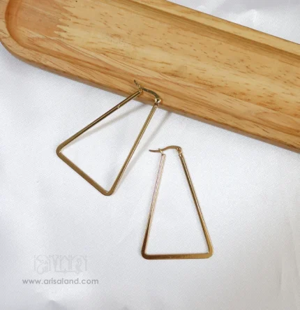 گوشواره طرح هندسی مثلث