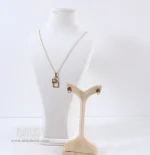 ست گردنبند و گوشواره طرح هندسی